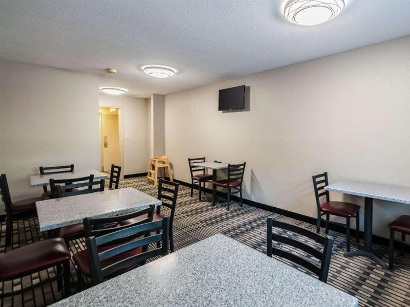 Quality Inn Solomons - Beacon Marina Esterno foto