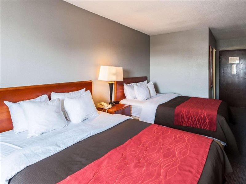 Quality Inn Solomons - Beacon Marina Esterno foto