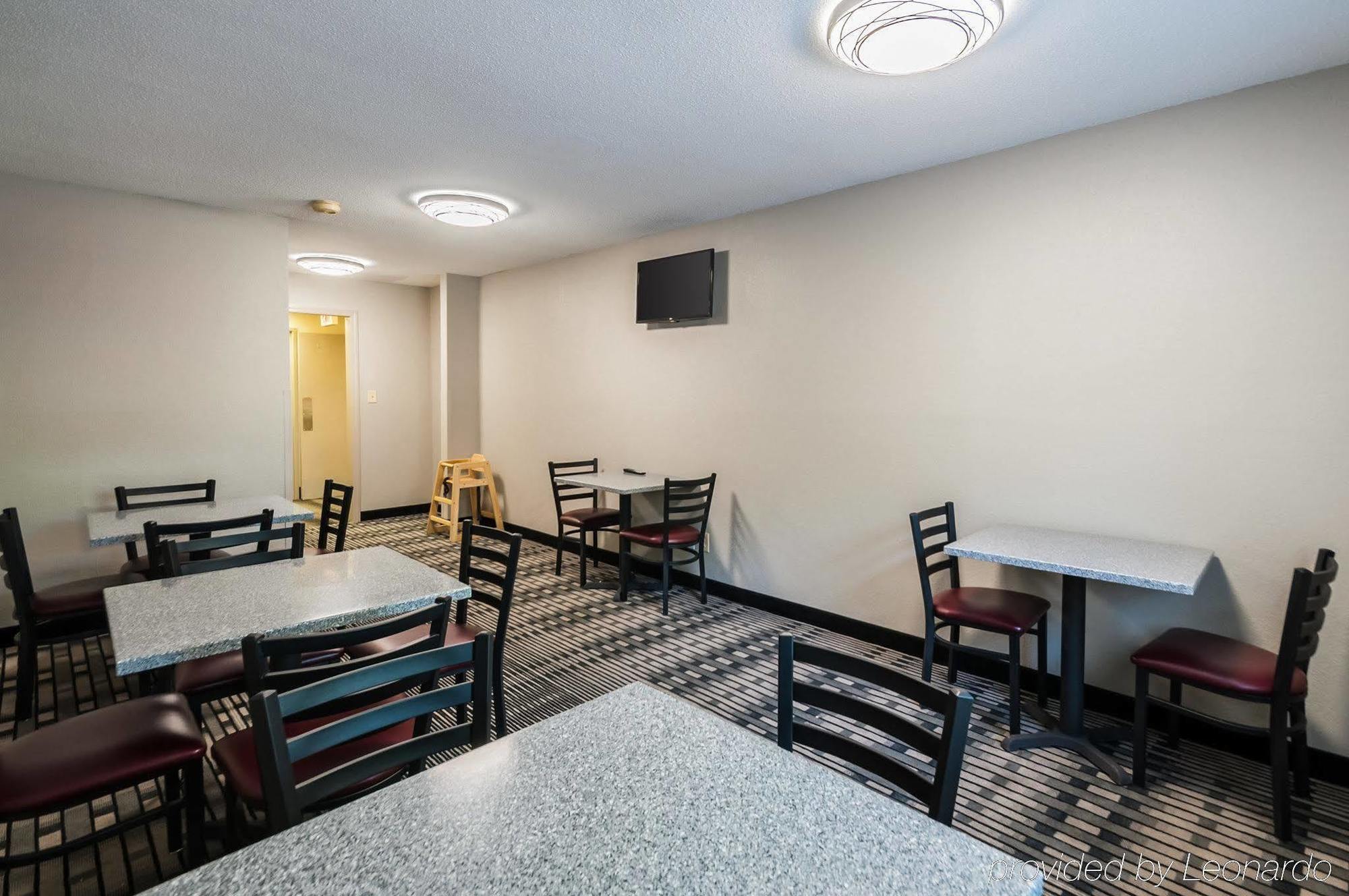 Quality Inn Solomons - Beacon Marina Esterno foto