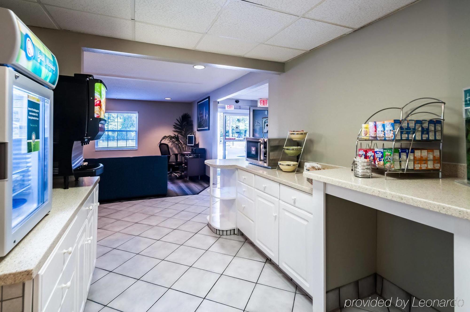 Quality Inn Solomons - Beacon Marina Esterno foto