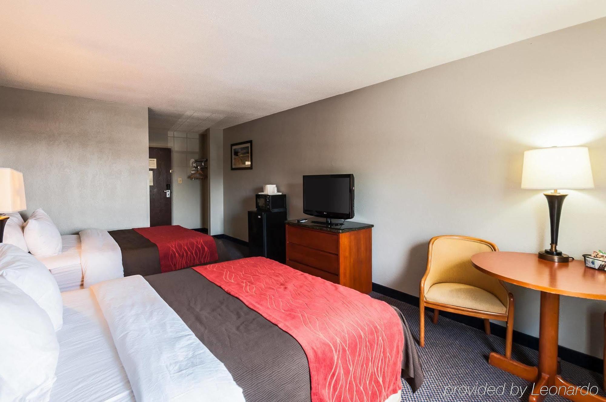 Quality Inn Solomons - Beacon Marina Esterno foto