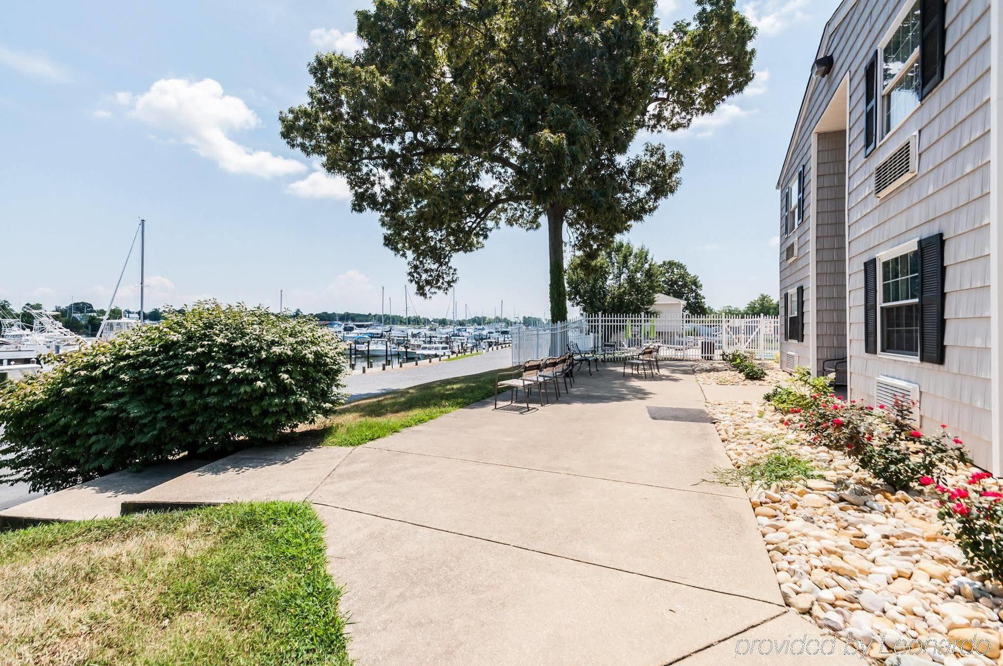 Quality Inn Solomons - Beacon Marina Esterno foto