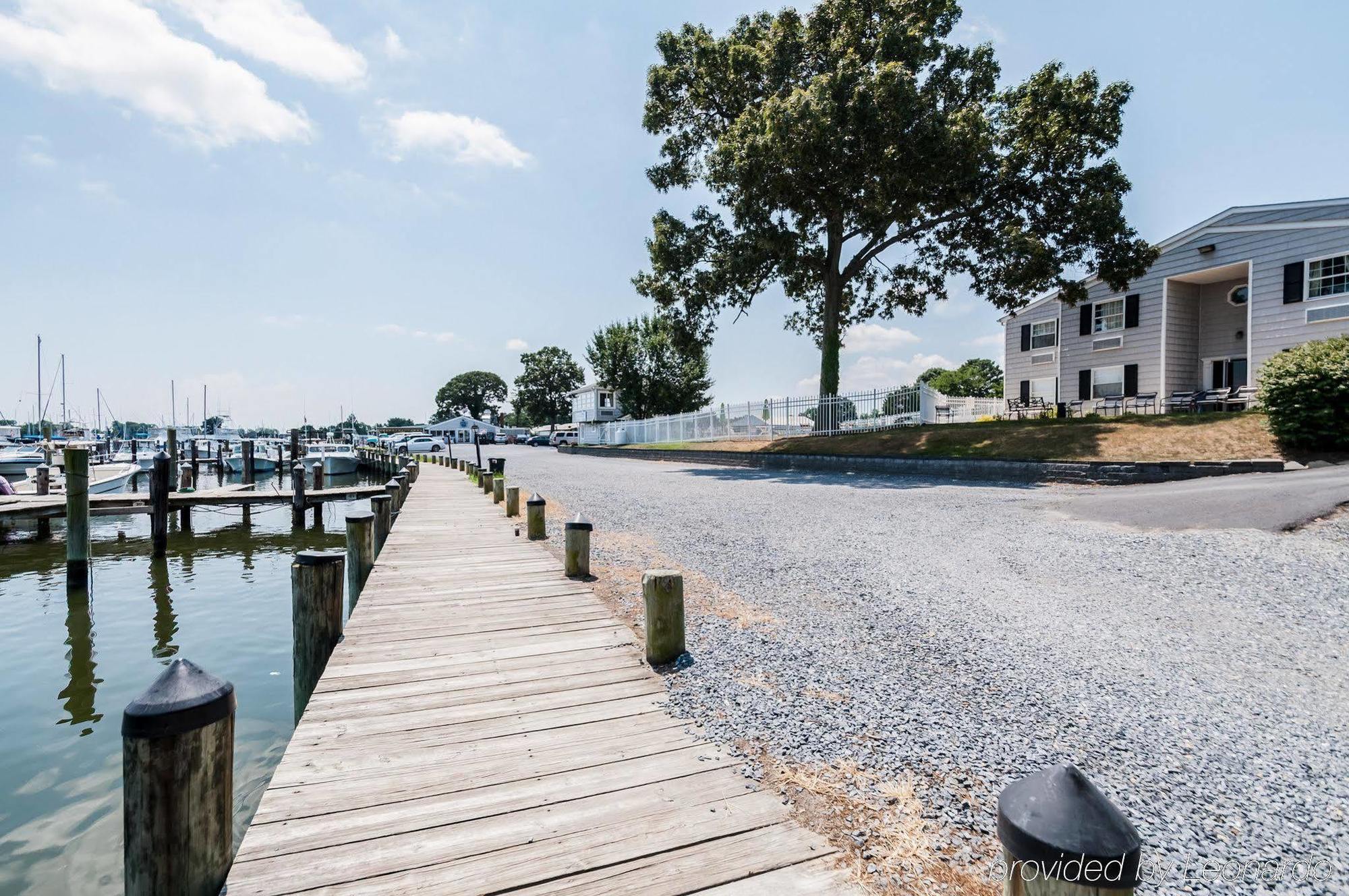 Quality Inn Solomons - Beacon Marina Esterno foto