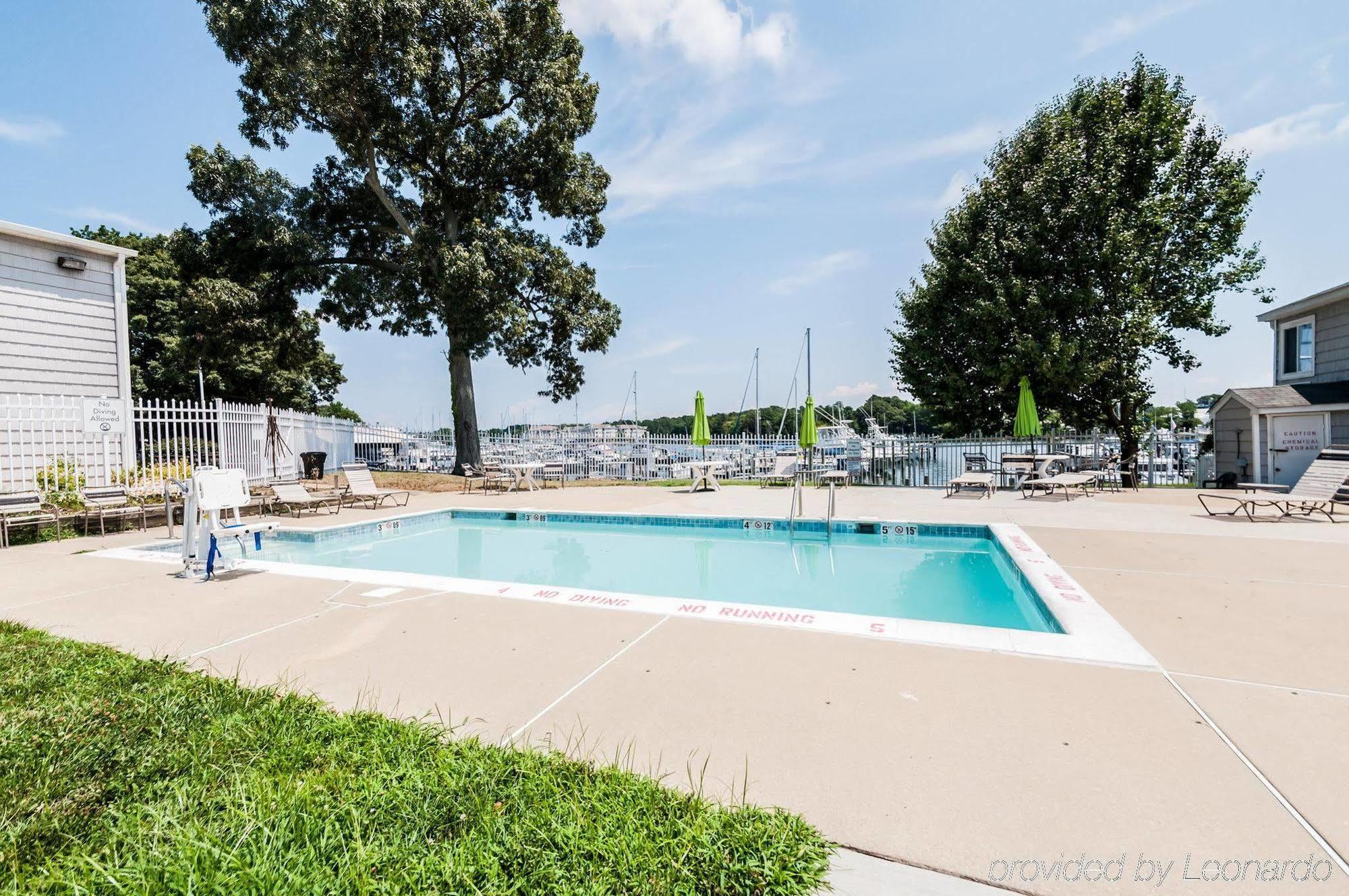 Quality Inn Solomons - Beacon Marina Esterno foto